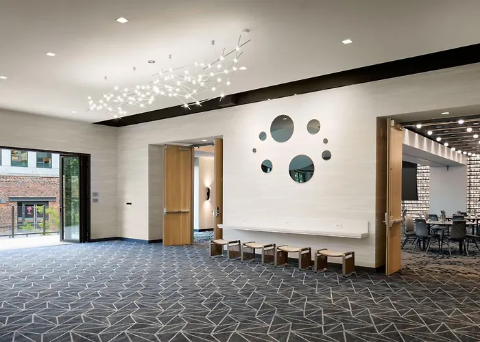 Astra Hotel, Seattle, A Tribute Portfolio Hotel